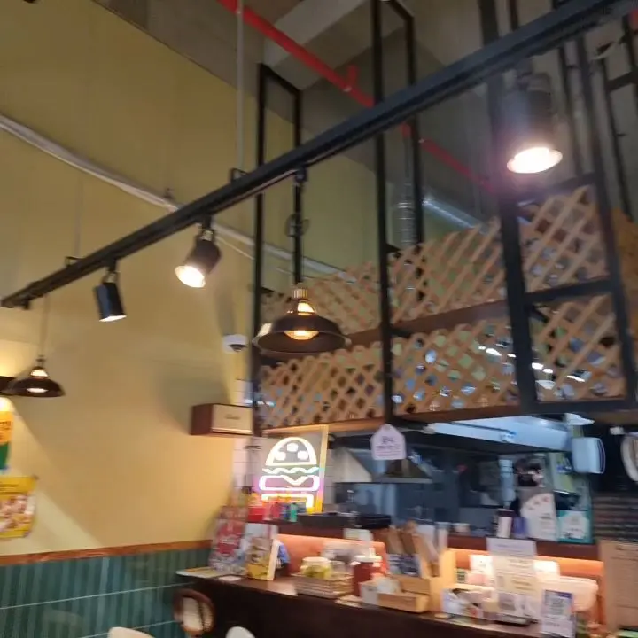 버거샵인더파크 내부 인테리어