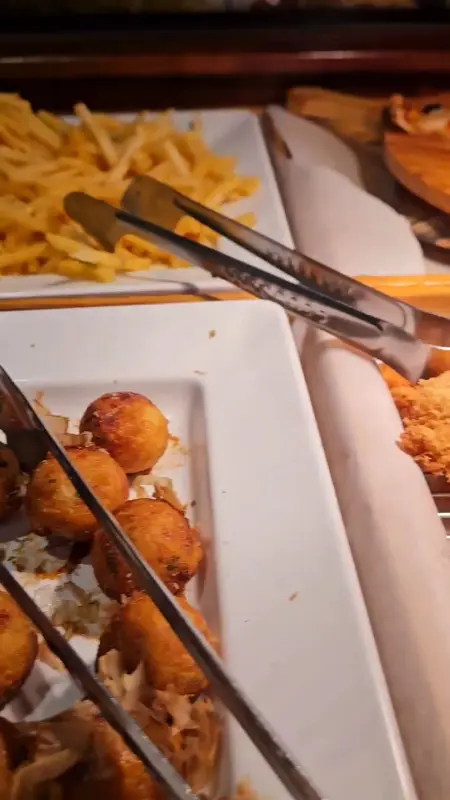 다양한 튀김 메뉴