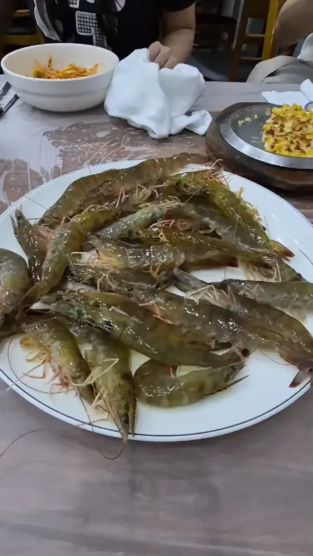 싱싱한 새우 한 접시