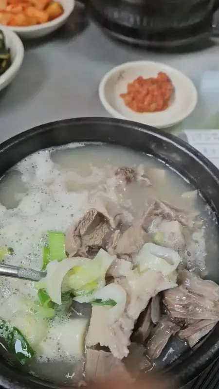 소문난할매국밥 푸짐한 양