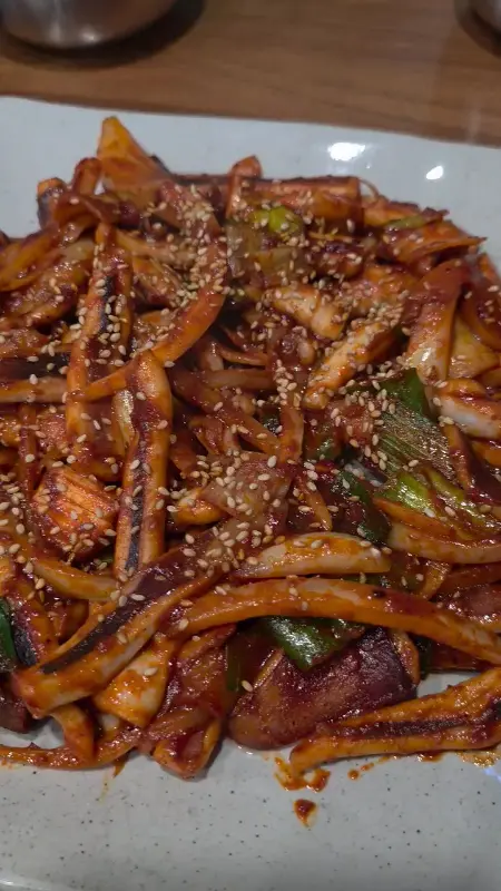 매콤달콤한 오징어 볶음