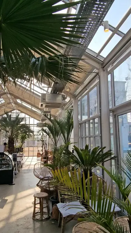 베르자르당의 온실 인테리어