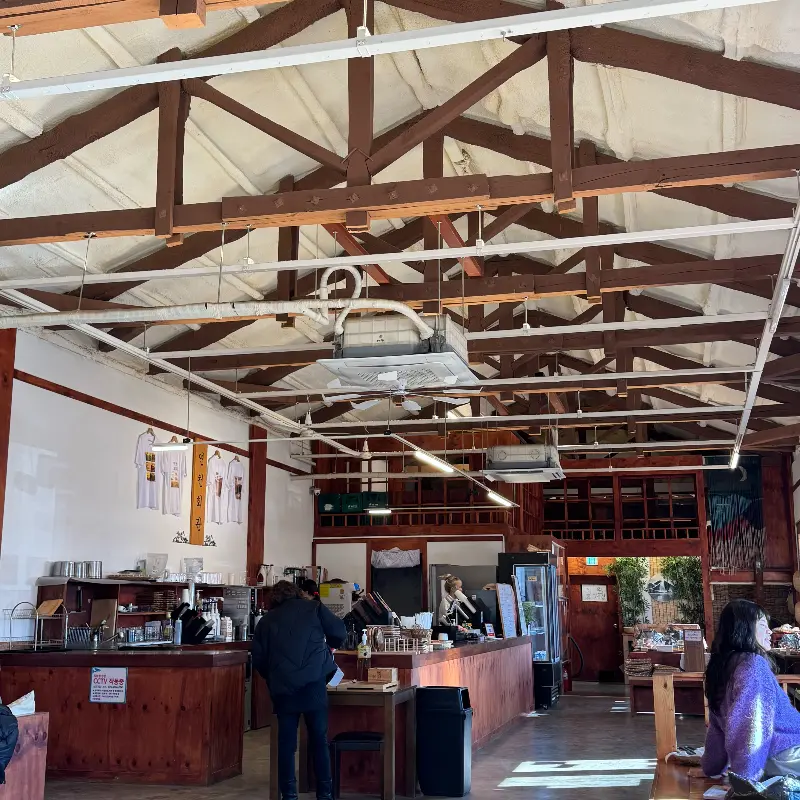 연천회관 본관 내부 모습