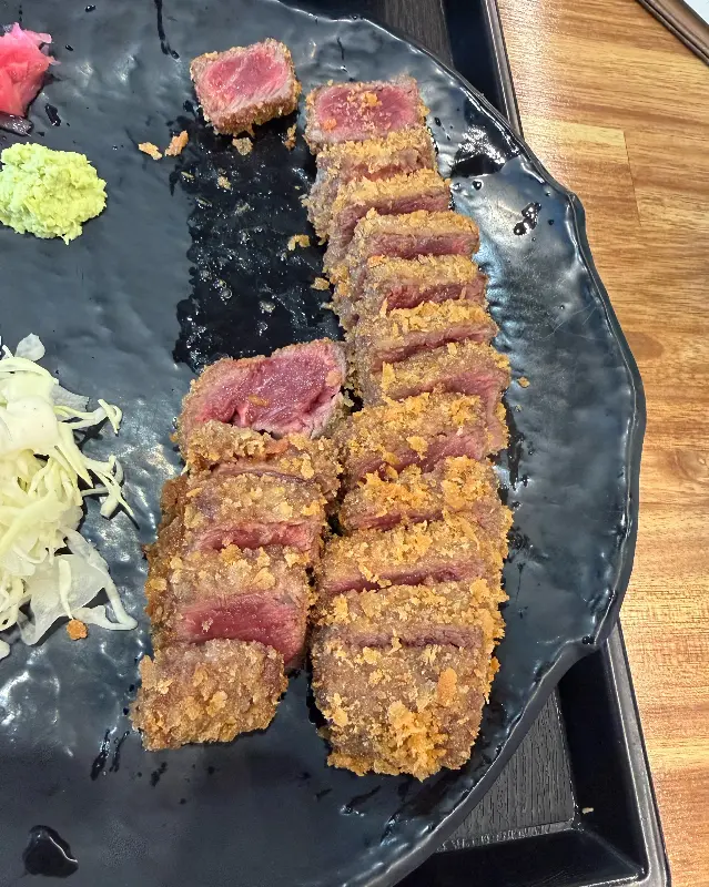 겉바속촉의 정석, 규카츠