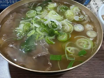 강남 한복판에서 만나는 깊은 맛, 역삼 이도곰탕 본점에서 서울 곰탕 맛집 경험