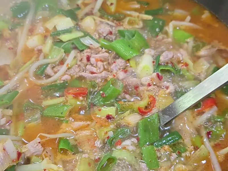 오리탕의 풍성한 비주얼