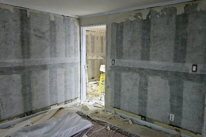 도배 시공 후 깔끔해진 방