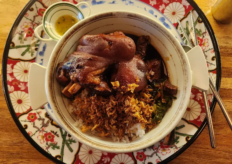 환상적인 비주얼의 족밥 한 상