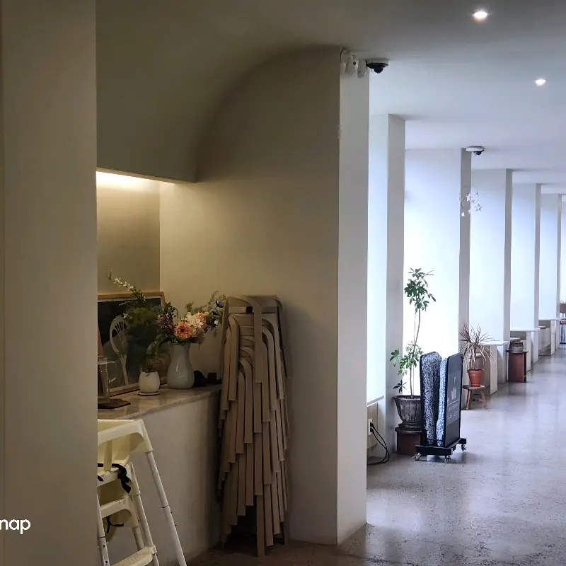 온안 카페 인테리어