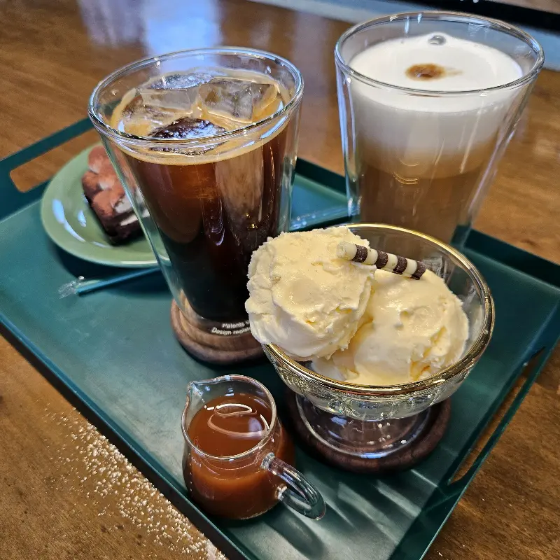 밀크티와 아포카토