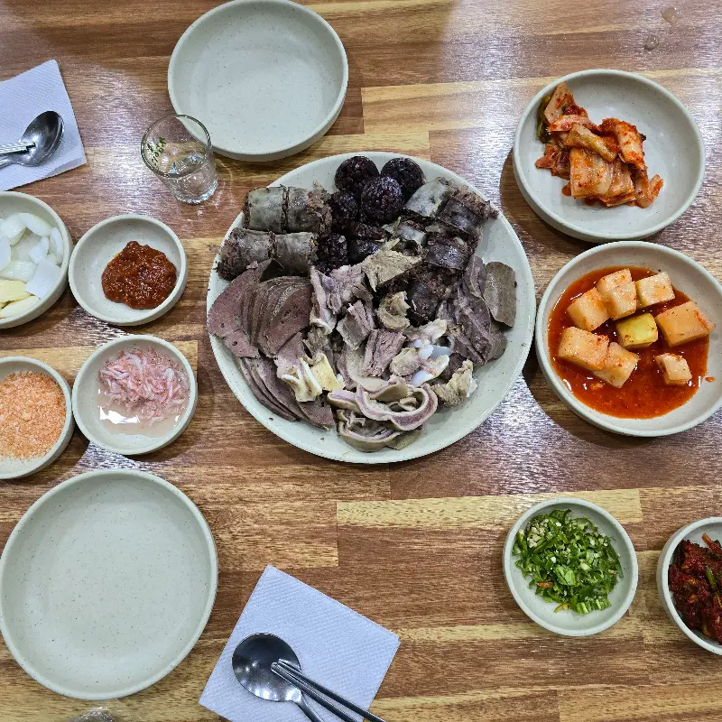 푸짐한 한상차림