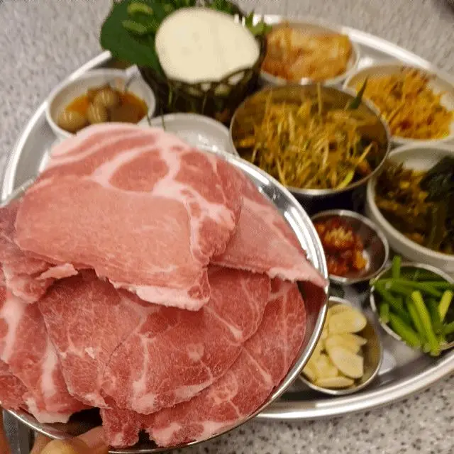 푸짐한 한 상 차림