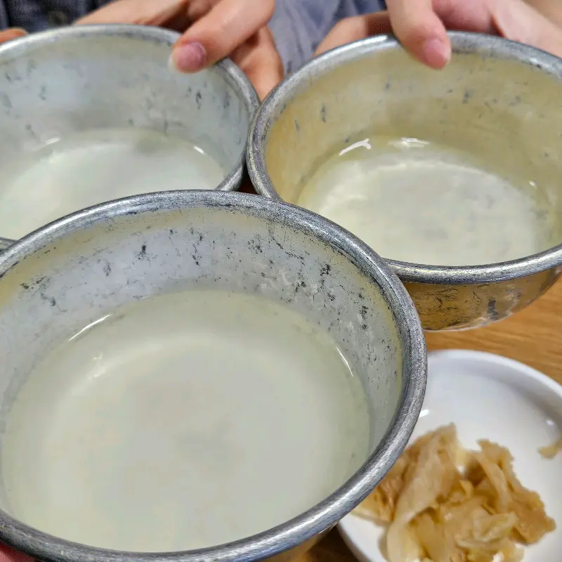 시원한 막걸리 한 잔