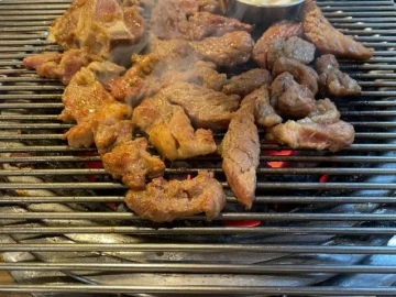 곤지암에서 맛보는 잊을 수 없는 돼지갈비, 우해정: 추억을 되살리는 경기광주 맛집 기행