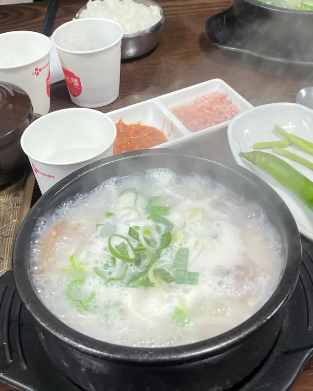 순대국밥과 곁들임