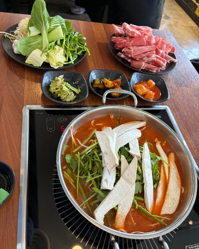 샤브샤브 한상차림