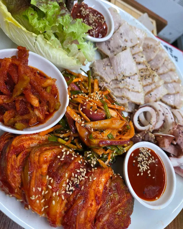 윤기 자르르 흐르는 보쌈