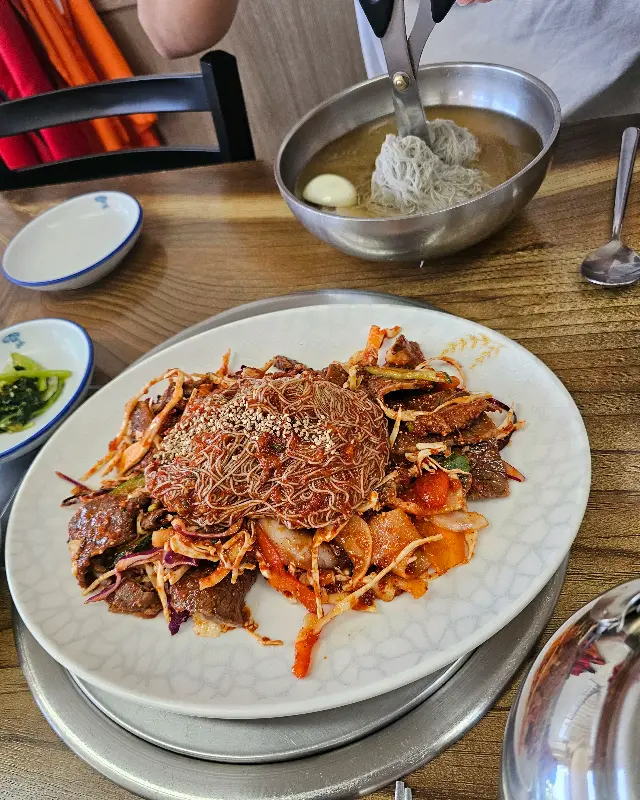 깔끔한 테이블 세팅