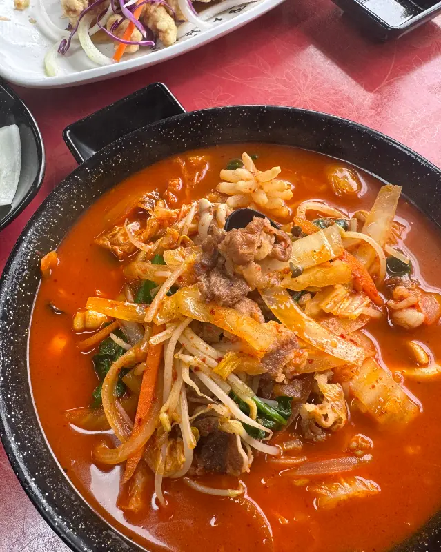 푸짐한 짬뽕 비주얼