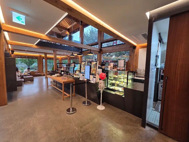 두두당 카페 2층 카운터