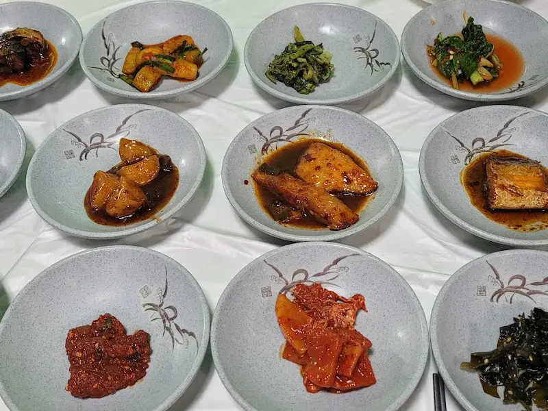 제비호식당 밑반찬 2