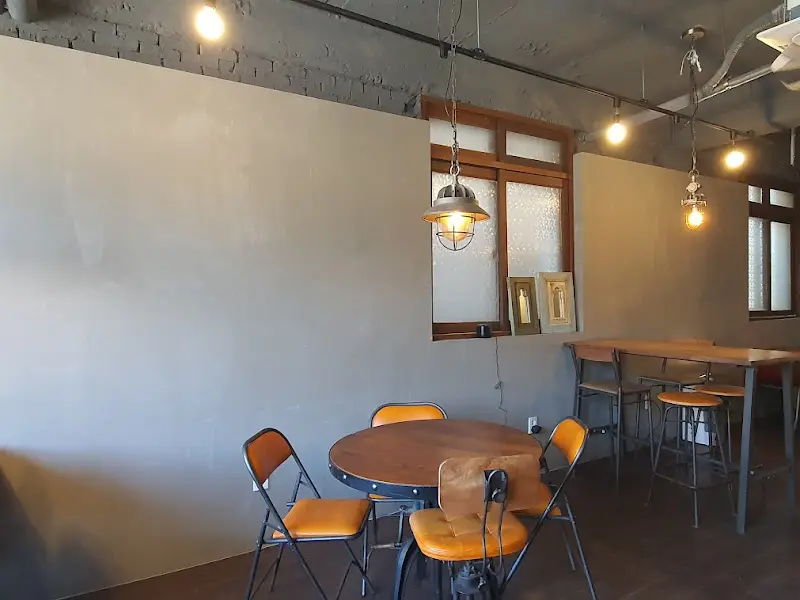 영월소금빵 2층 테이블