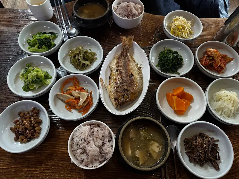 웰빙 한정식 한 상