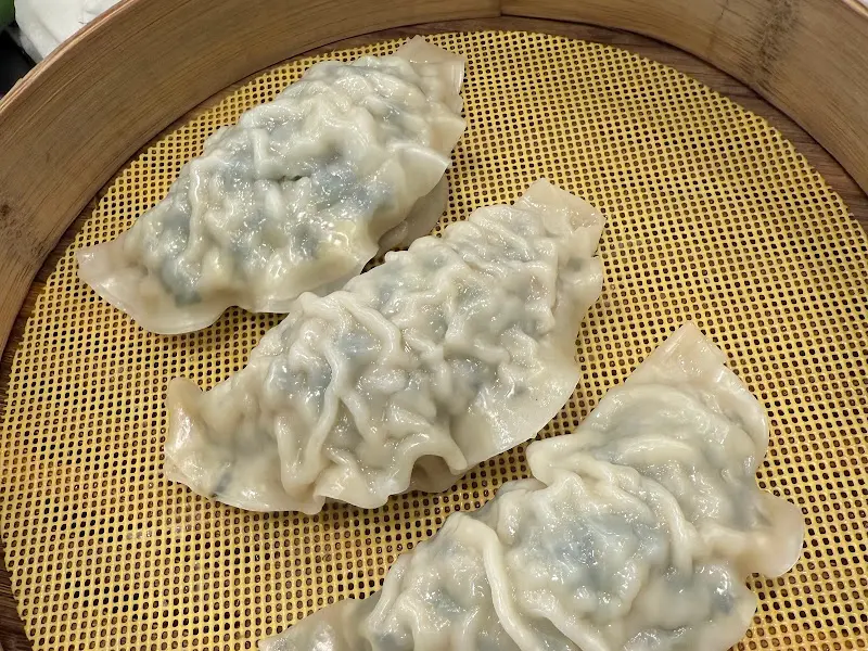 찜기에 담겨 나온 수제만두