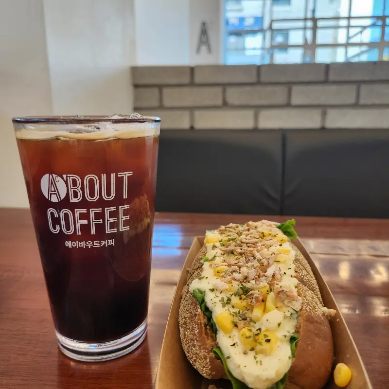 커피와 샌드위치