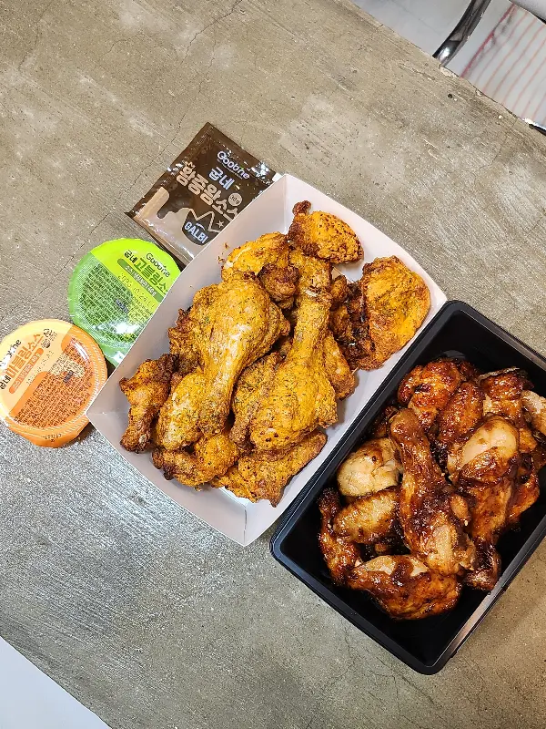 고추바사삭과 갈비천왕 반반