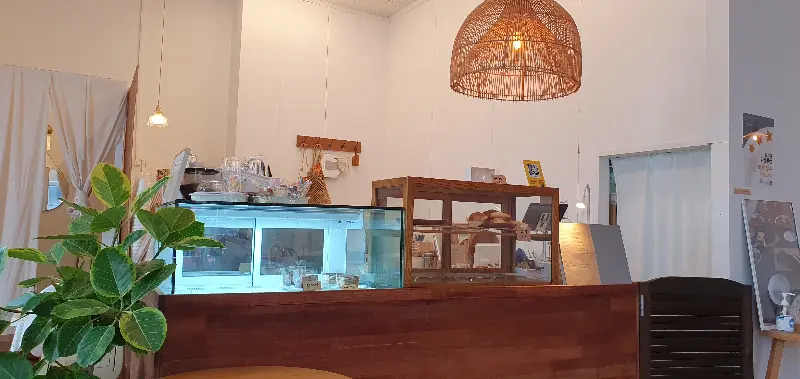 카페 내부 전경