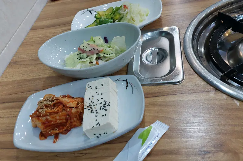 다양한 밑반찬들