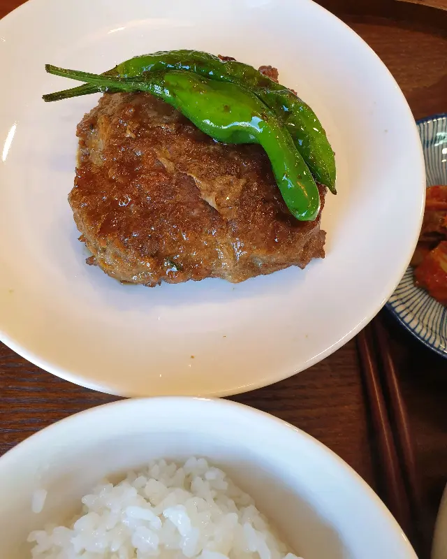 윤기 좔좔 흐르는 떡갈비, 밥도둑 인정!