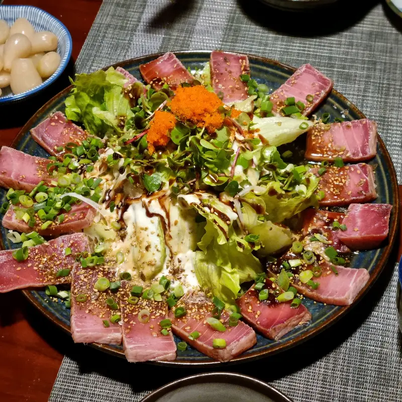 참치 타다끼 샐러드