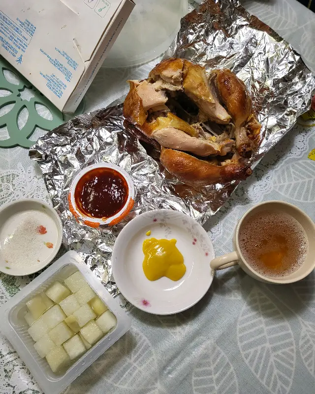 통닭 한 상 차림