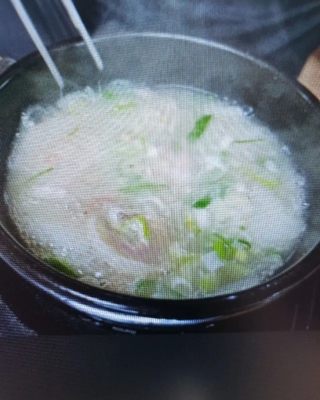 보글보글 끓는 된장찌개