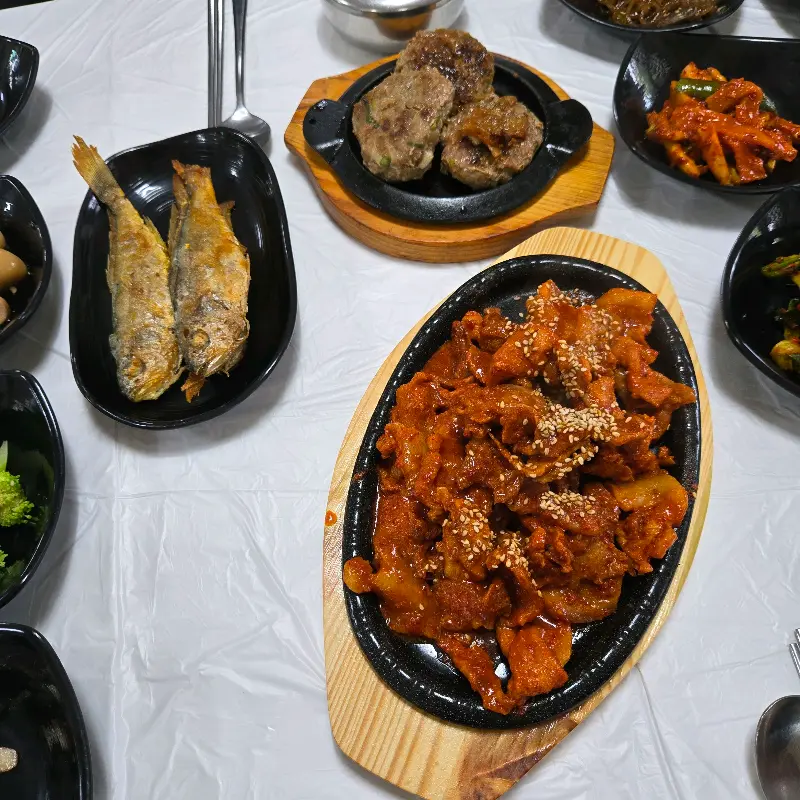 푸짐한 한 상 차림