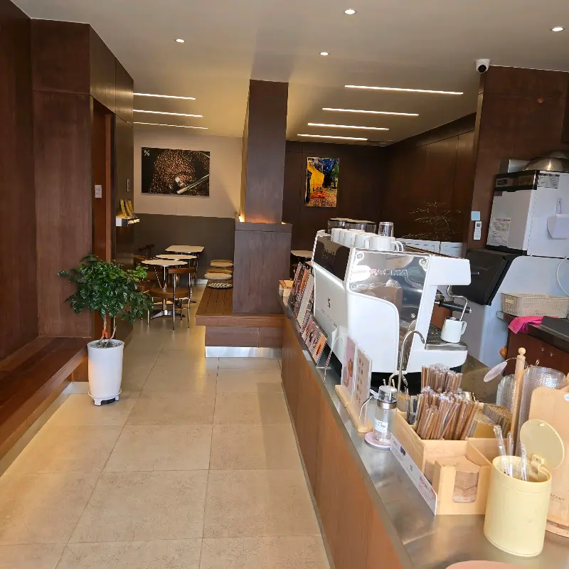 텐퍼센트 커피 내부 모습