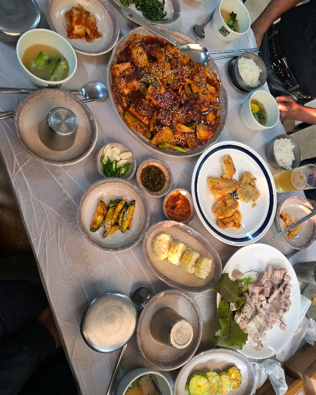 푸짐한 한 상 차림