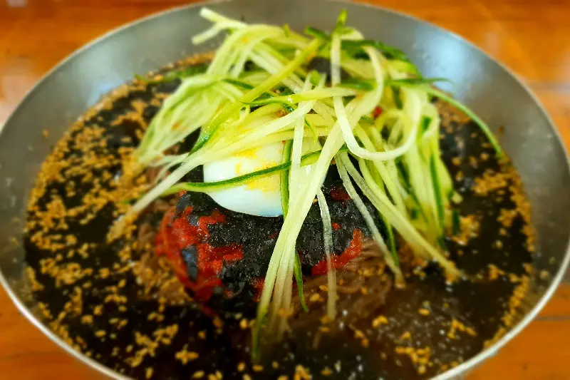 시원한 물막국수