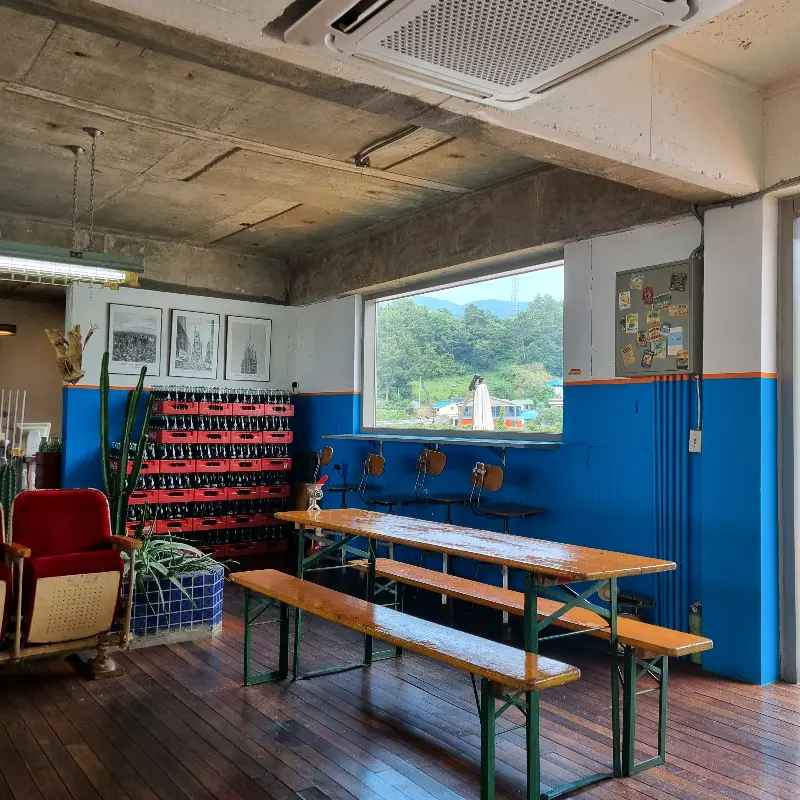 더풀 내부 인테리어