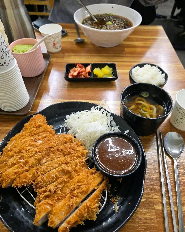 후니도니 테이블 세팅