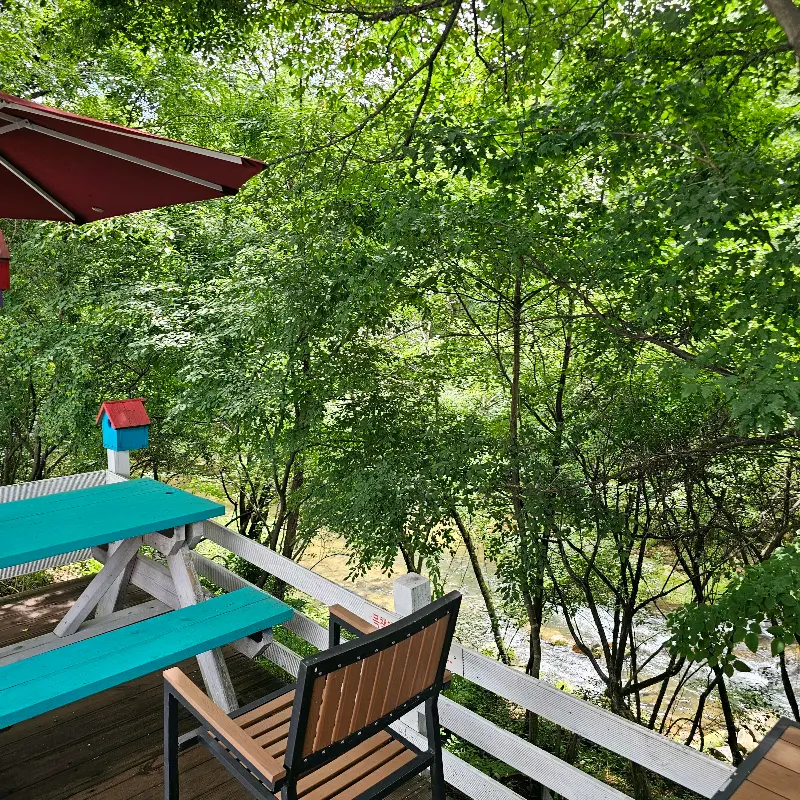 테라스 좌석에서 바라본 풍경