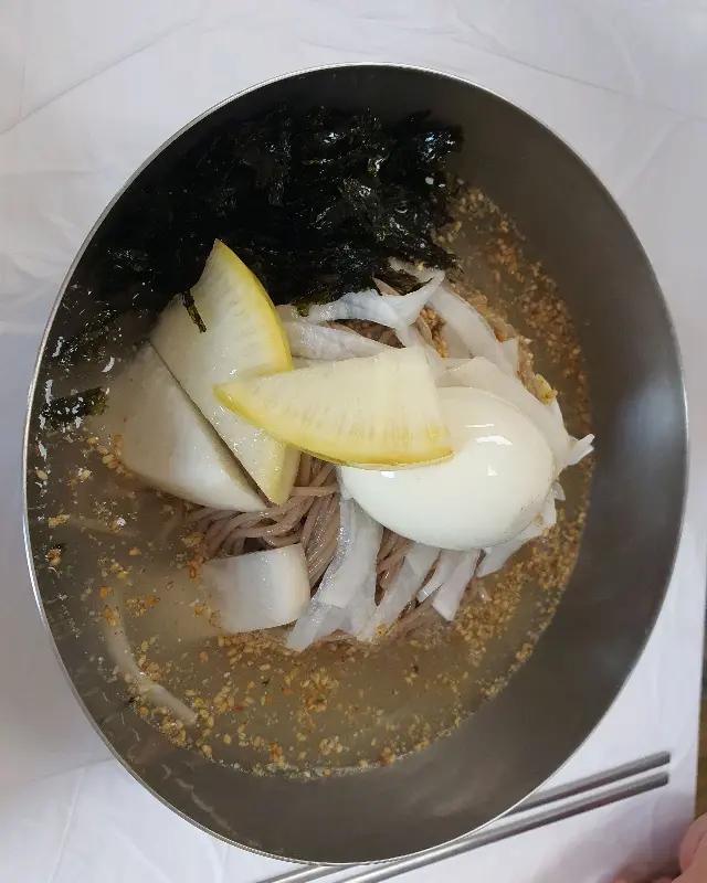 시원한 물막국수