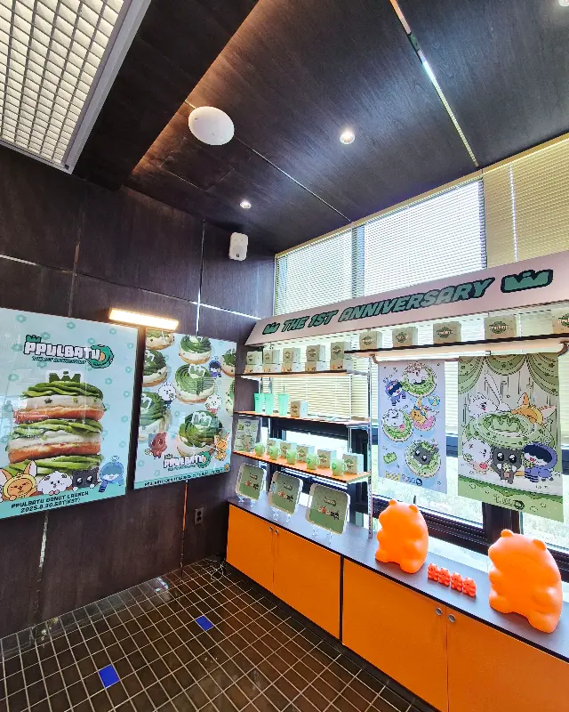 매장 내부 인테리어