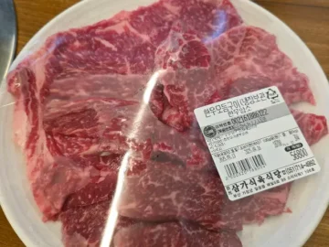 돌판 위에 펼쳐지는 마이야르의 향연, 기장군 맛집 일광에서 찾은 과학적 소고기 미식