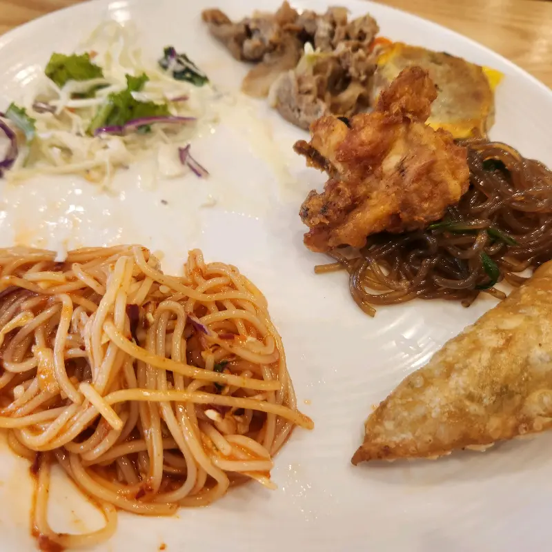 다채로운 메뉴 구성