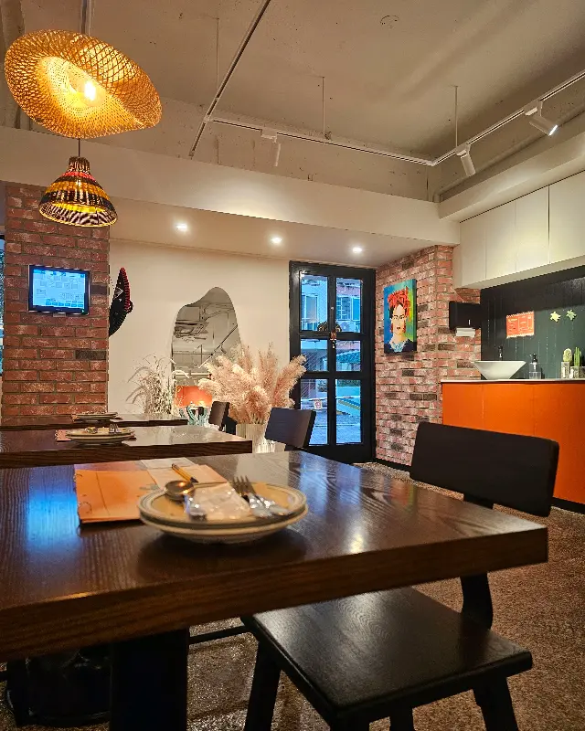 넓고 쾌적한 매장 내부