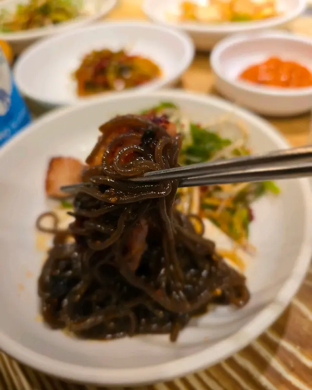 숯불에 구워지는 갈비