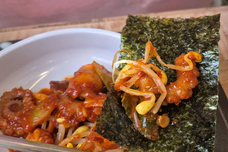 깻잎 날치알 쌈의 환상적인 조합